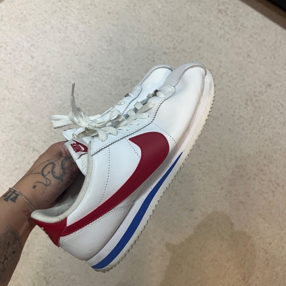 SOLD NIKE Cortez SIZE 8 M/ 10 W - Picture 7 of 12